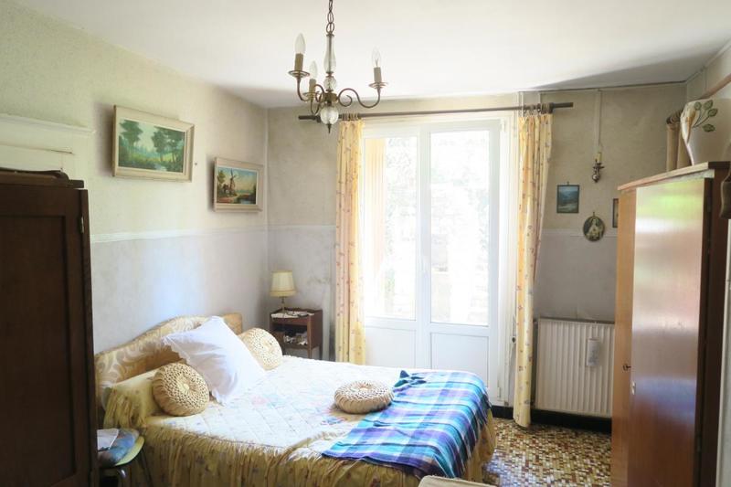 Maison en pierre - 195 m² - 9 pièces