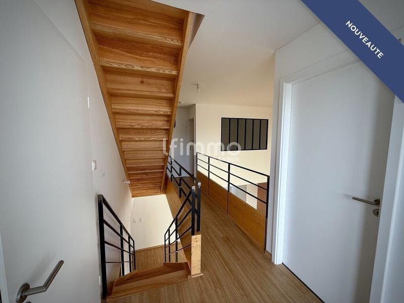 Loft - 121 m² - 5 pièces