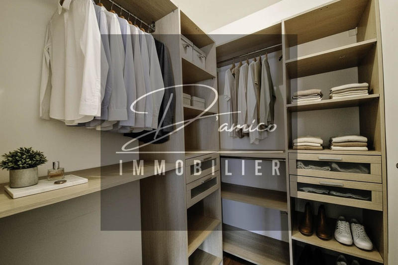 Maison - 142 m² - 12 pièces