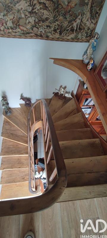 Maison - 199 m² - 6 pièces