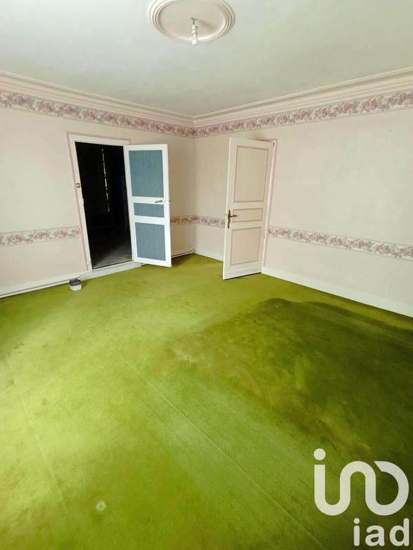 Maison - 305 m² - 10 pièces