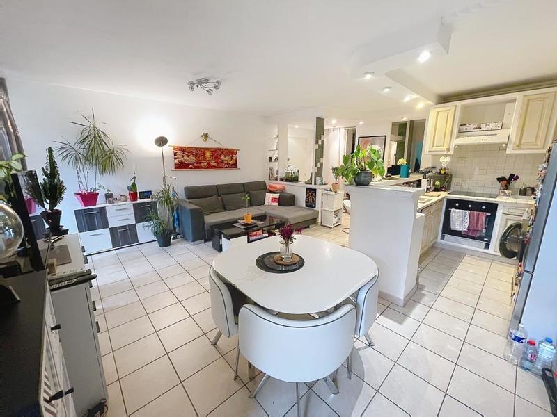 Appartement - 70 m² - 3 pièces