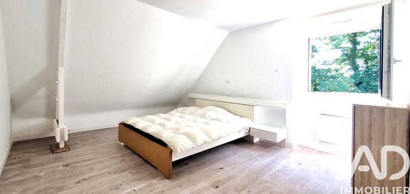 Maison - 137 m² - 9 pièces