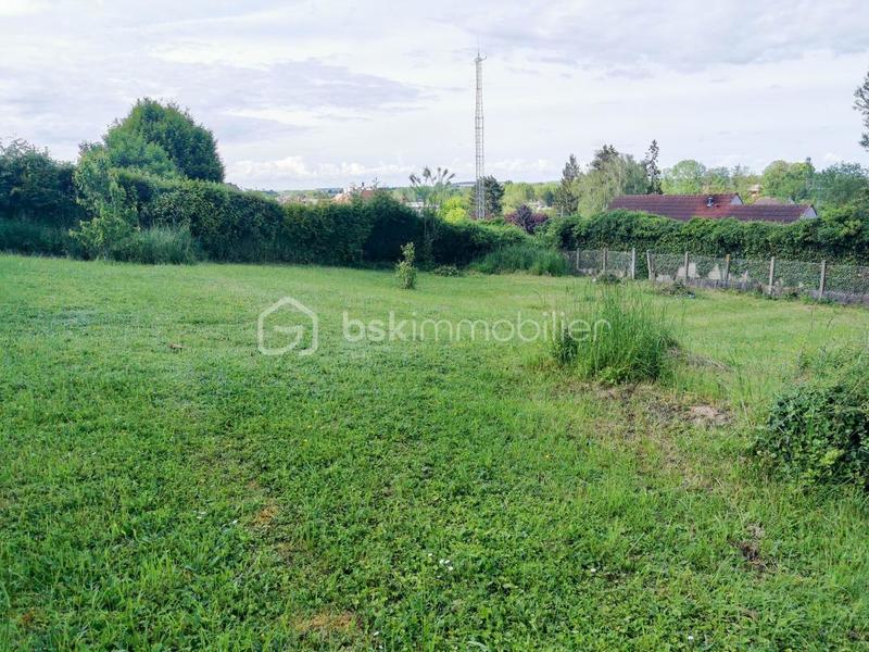Terrain constructible - 758 m²