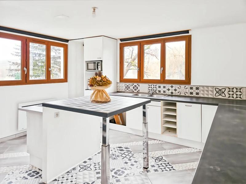 Maison - 120 m² - 8 pièces