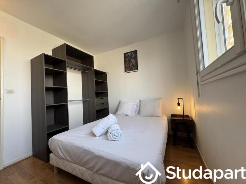 Chambre - 12 m² - 1 pièce
