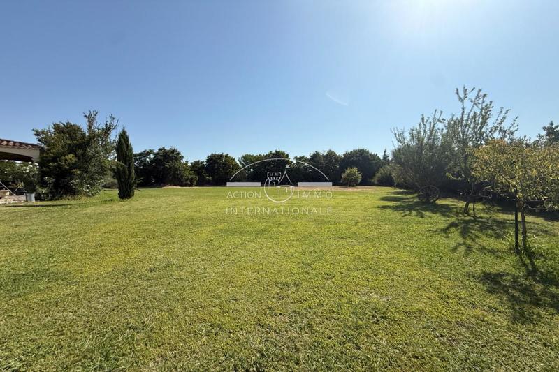 Villa - 208 m² - 4 pièces