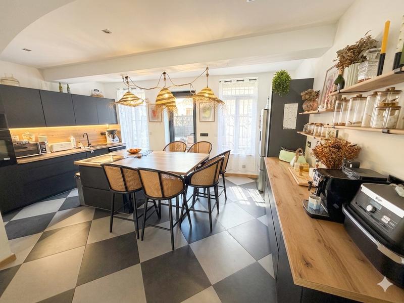 Maison - 104 m² - 5 pièces