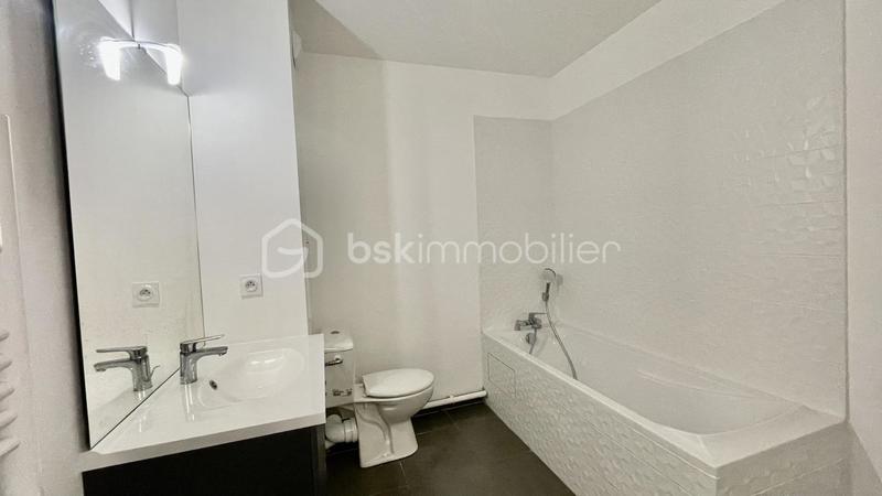 Maison traditionnelle - 92 m² - 5 pièces