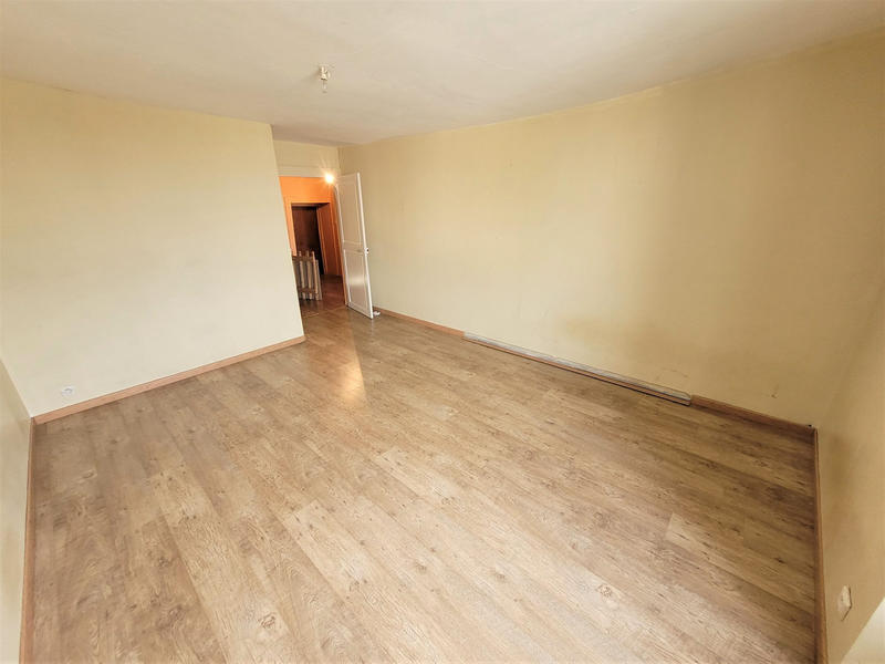 Maison - 190 m² - 6 pièces