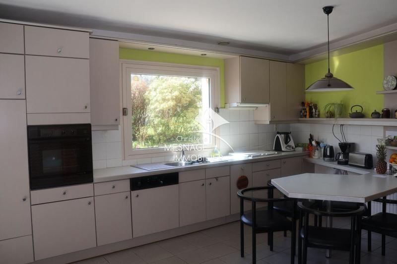 Maison d'architecte - 211 m² - 8 pièces