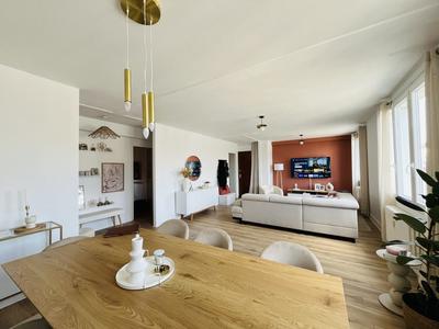 Appartement - 92 m² - 4 pièces