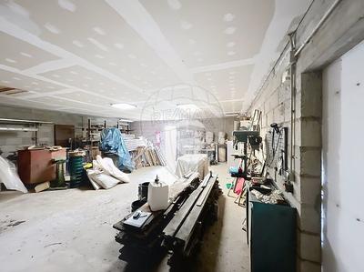 Atelier d'activités - 190 m² - 1 pièce