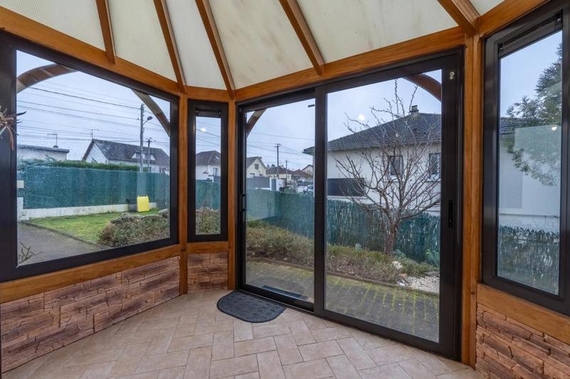 Maison - 99 m² - 4 pièces