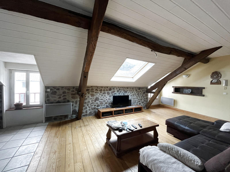 Appartement - 162 m² - 6 pièces