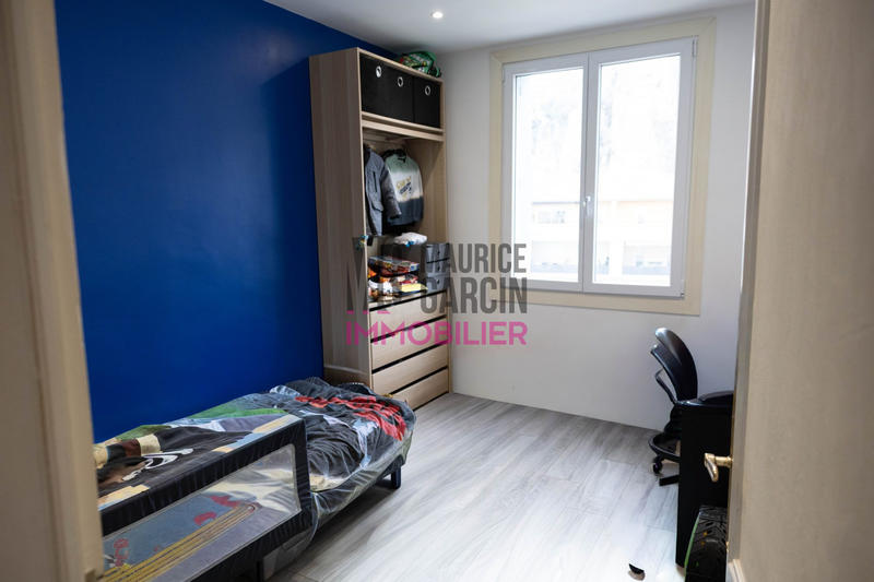 Appartement - 104 m² - 5 pièces