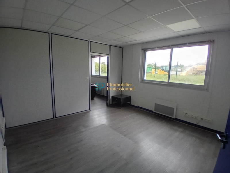 Local d'activités - 1 072 m²