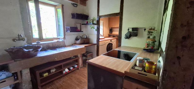 Maison - 240 m² - 7 pièces