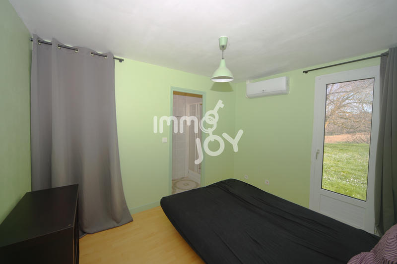 Maison - 216 m² - 8 pièces