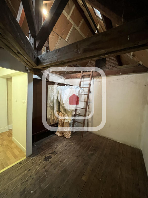 Maison - 97 m² - 5 pièces