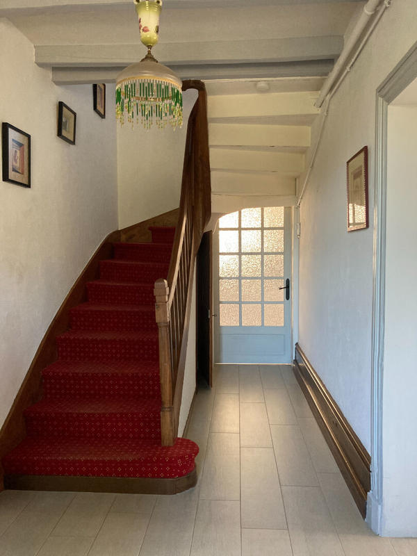 Maison - 220 m² - 11 pièces