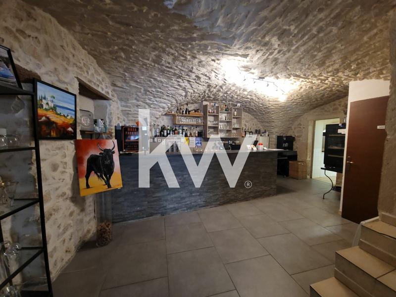 Fonds de commerce - Magasins - 210 m²