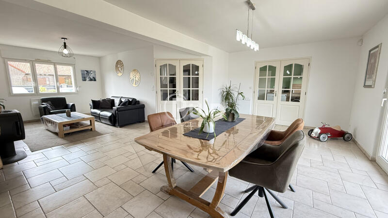 Pavillon - 155 m² - 8 pièces