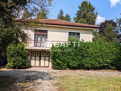 Maison - 130 m² - 9 pièces