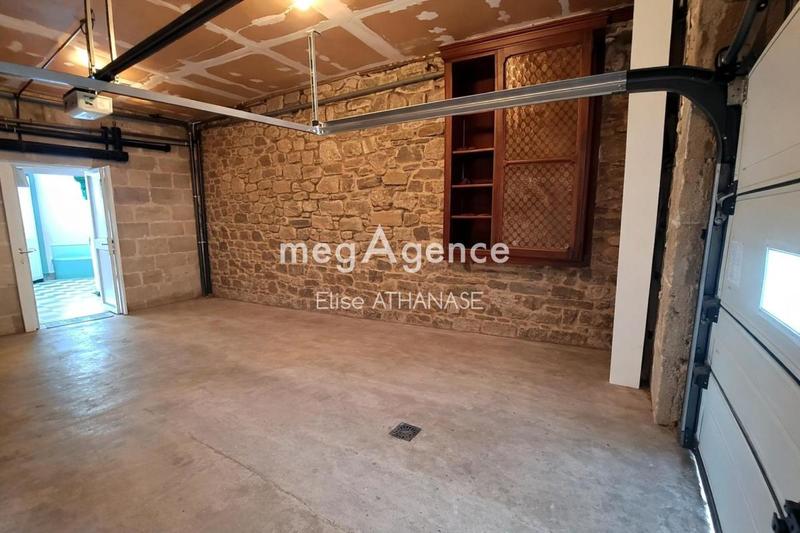 Maison - 205 m² - 7 pièces