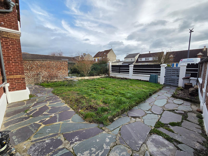 Maison - 80 m² - 4 pièces