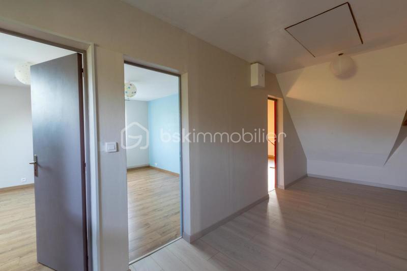 Demeure - 210 m² - 9 pièces