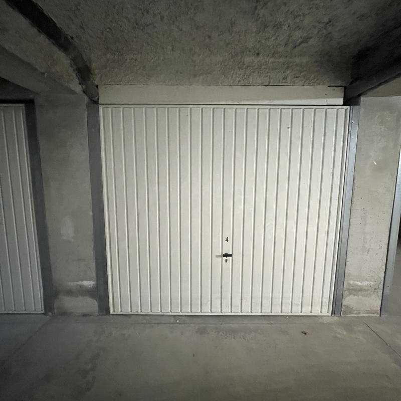 Parking / Garage - 14 m²