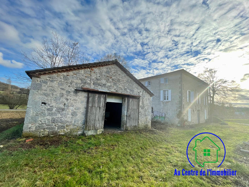 Maison - 343 m² - 6 pièces