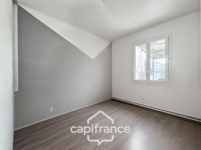 Maison - 74 m² - 4 pièces