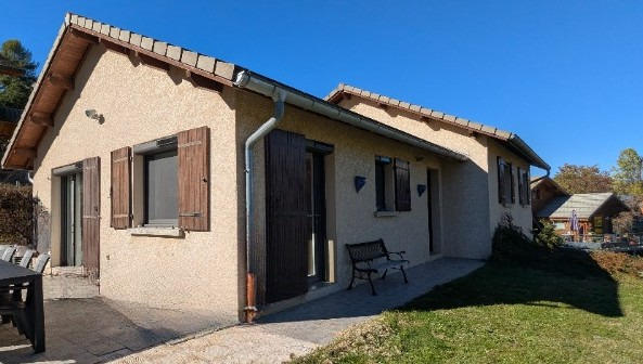 Maison - 90 m² - 4 pièces