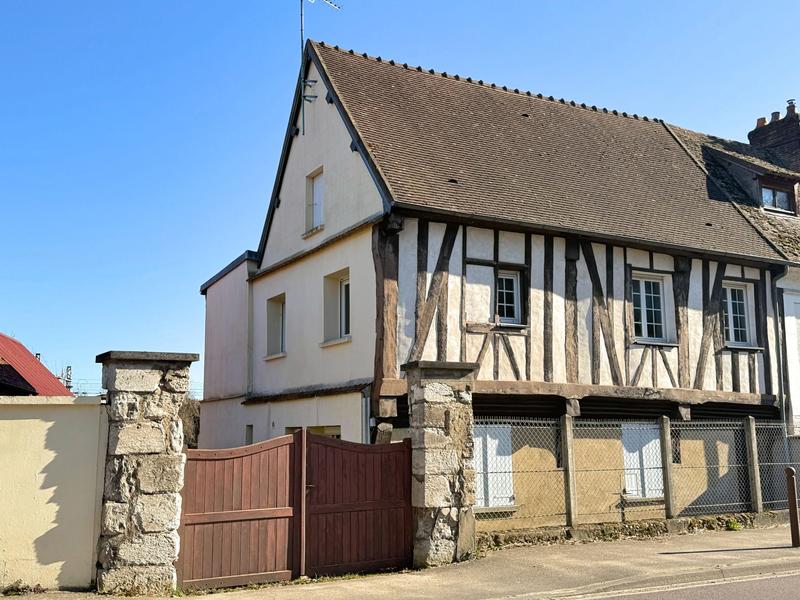 Maison ancienne - 120 m² - 8 pièces