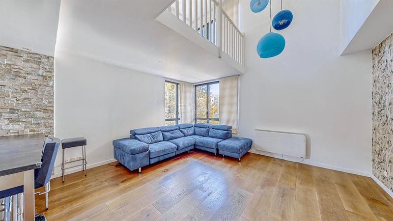 Appartement - 102 m² - 5 pièces