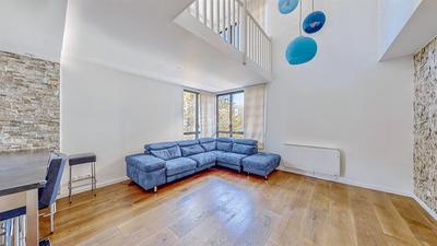 Appartement - 102 m² - 5 pièces