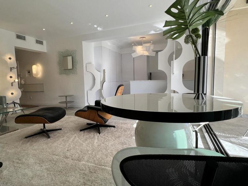 Appartement - 85 m² - 3 pièces