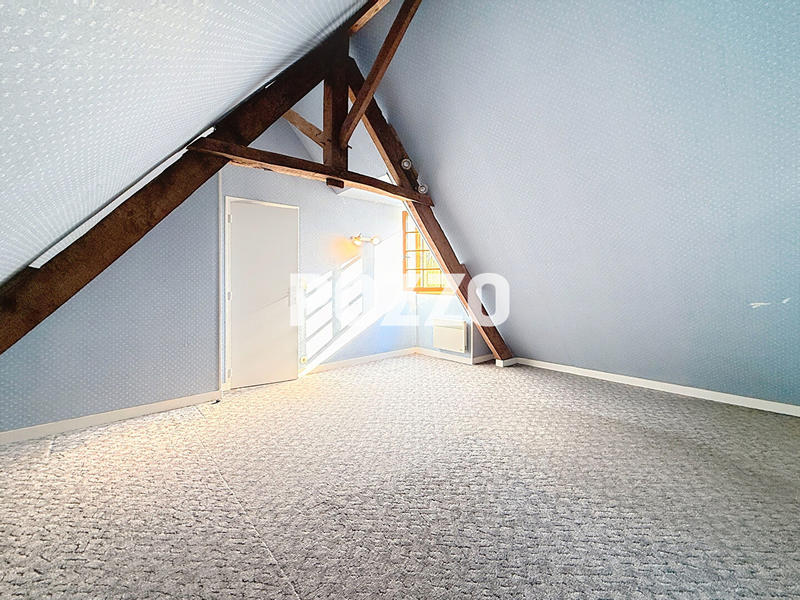 Maison - 173 m² - 9 pièces