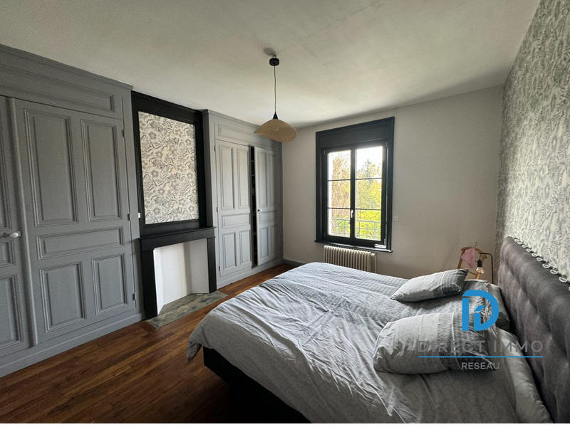 Maison - 340 m² - 10 pièces