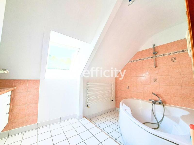 Maison - 237 m² - 7 pièces