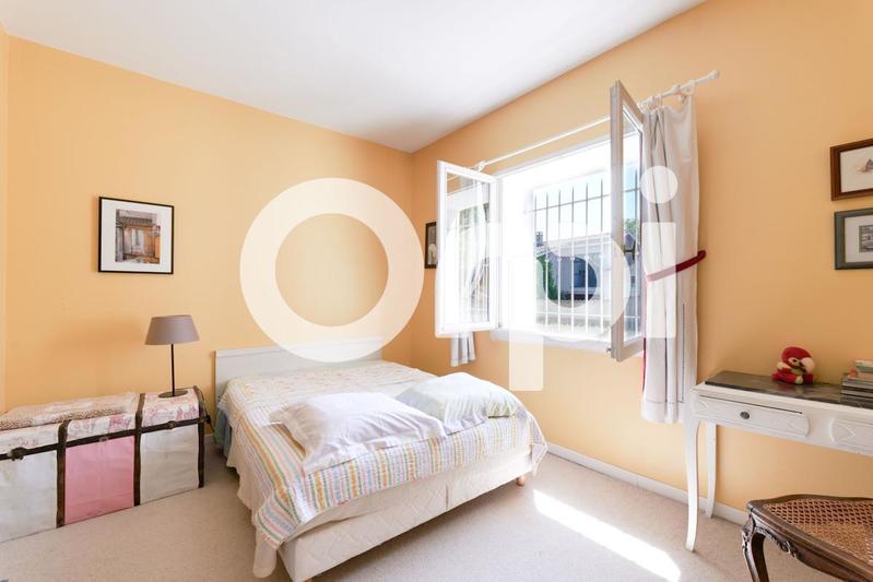 Maison - 161 m² - 6 pièces