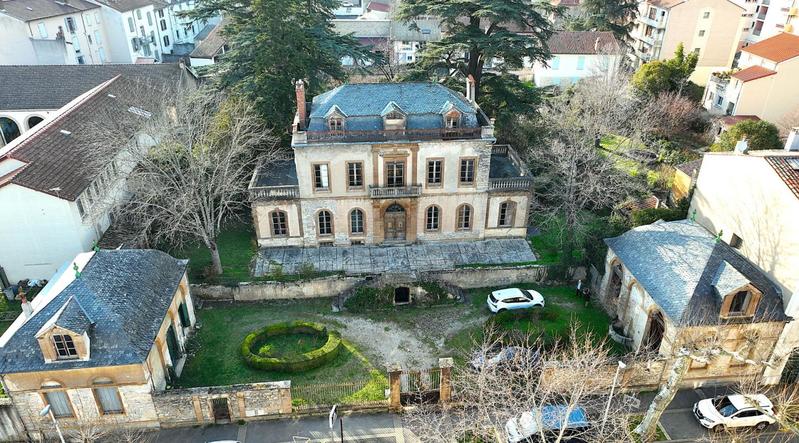 Demeure - 568 m² - 15 pièces