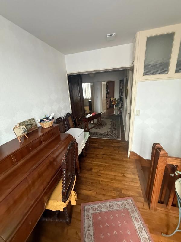 Maison - 180 m² - 7 pièces