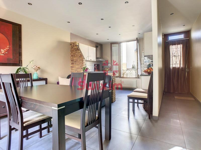 Maison - 169 m² - 5 pièces