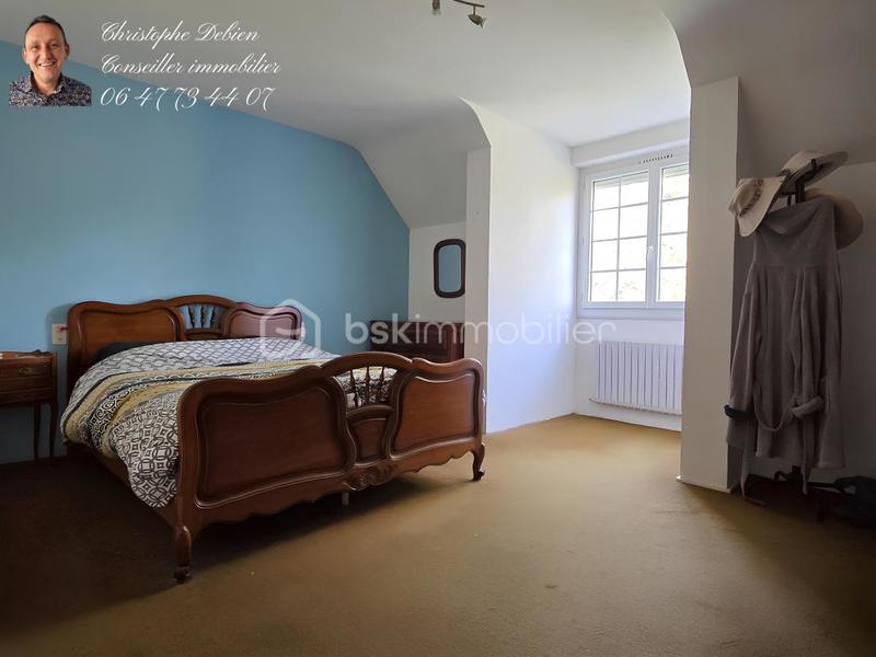 Maison traditionnelle - 137 m² - 5 pièces