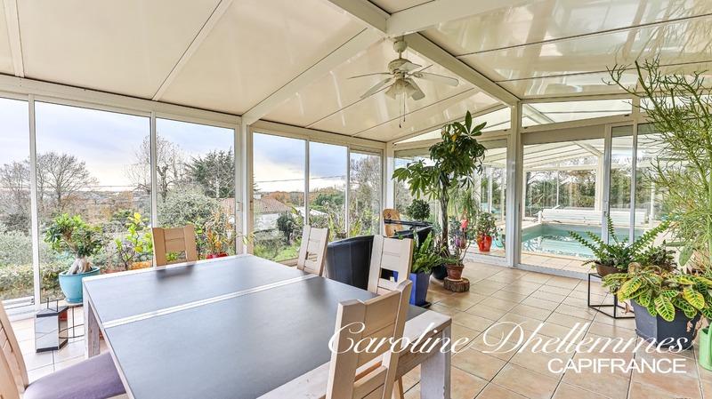 Maison - 180 m² - 6 pièces