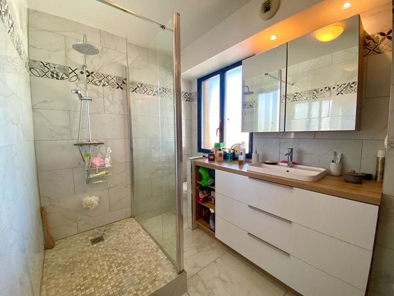 Appartement - 95 m² - 4 pièces