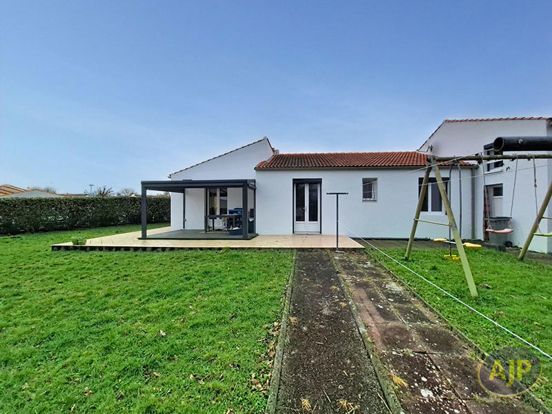 Maison - 105 m² - 5 pièces